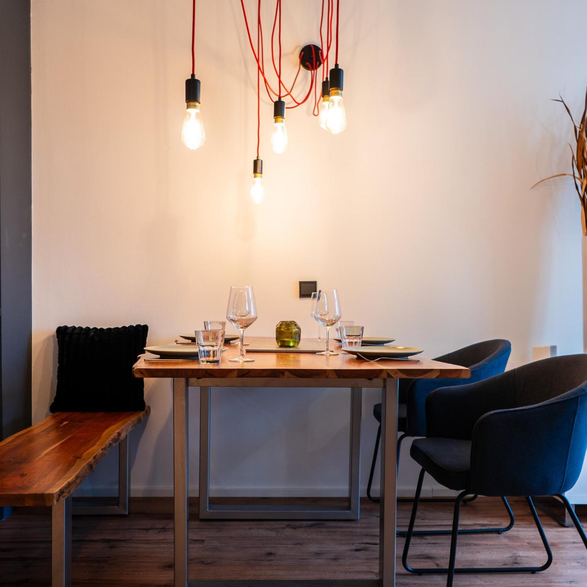 M Apartment Charme - Gemuetlich Geraeumig Heimisch 朗道因德普法尔茨 外观 照片
